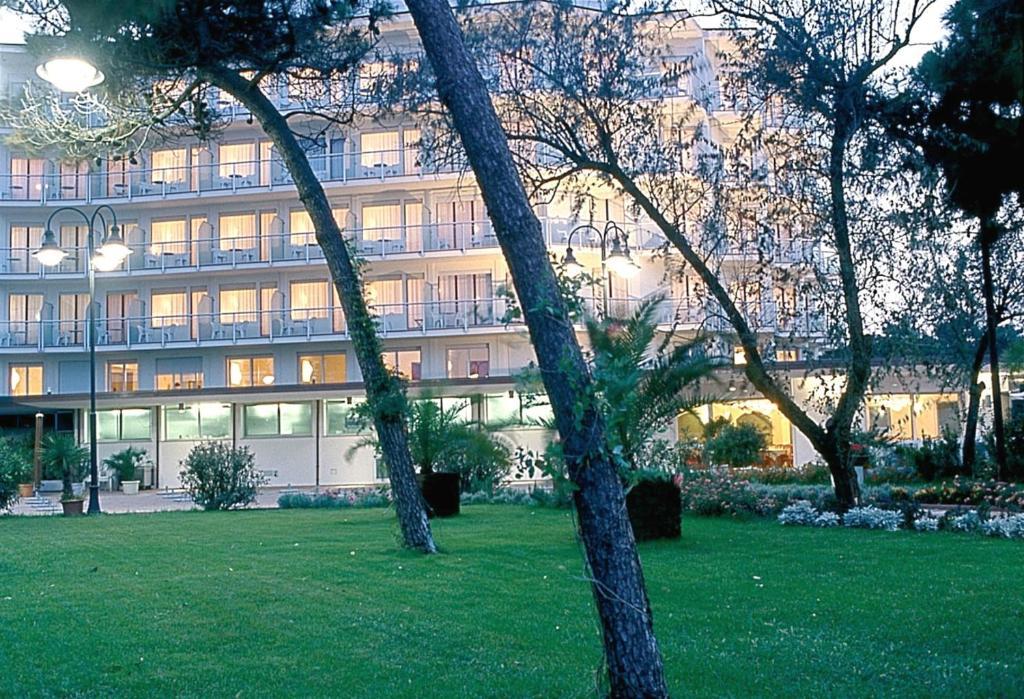 Hotel Bellevue Beach - Sul Mare Milano Marittima Luaran gambar